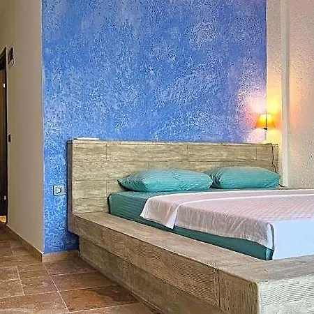 Elm Hotel 5*