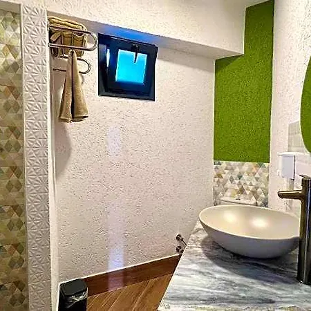 Otel Elm